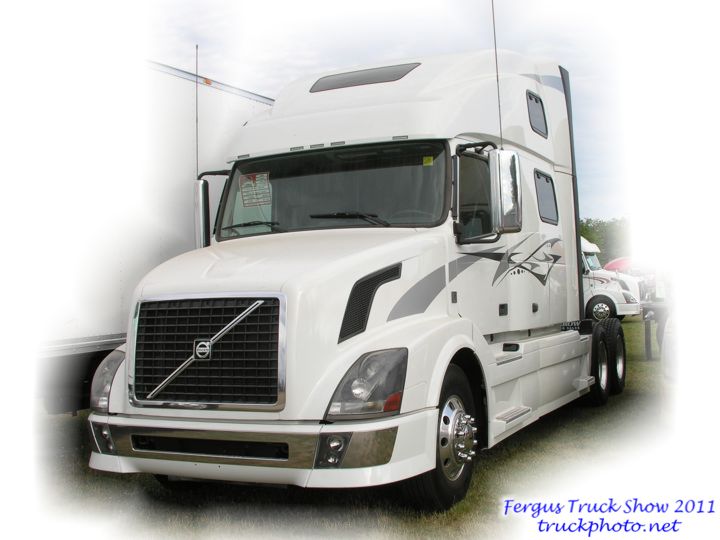White Volvo Highway Tractor Fergus Truck Show 2011